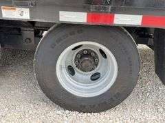 2022 Trailerman 32.5' gooseneck flatbed w/ hydraulic dovetail