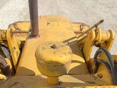 John Deere 450-B crawler loader