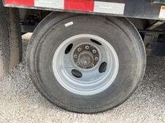 2022 Trailerman 32.5' gooseneck flatbed w/ hydraulic dovetail