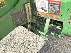 John Deere 458 Standard round baler