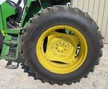 John Deere 6200 tractor w/ loader