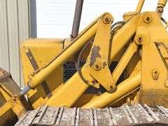 John Deere 450-B crawler loader