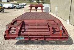 1996 PJ 25' flatbed gooseneck trailer