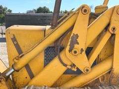 John Deere 450-B crawler loader