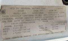 1994 Chevrolet 2500 4x4 w/ snow plow & spreader