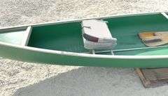 Coleman poly/alum. 17' canoe w/ paddles
