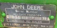 John Deere 435 round baler