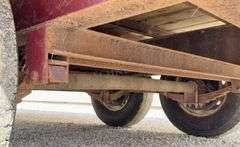 1996 PJ 25' flatbed gooseneck trailer