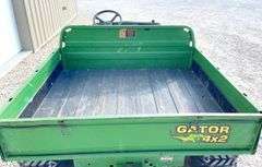 John Deere Gator 4x2 UTV