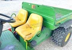 John Deere Gator 4x2 UTV