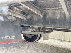 2022 Trailerman 32.5' gooseneck flatbed w/ hydraulic dovetail