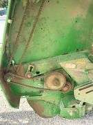 John Deere 458 Standard round baler