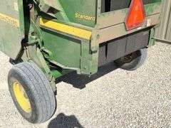 John Deere 458 Standard round baler
