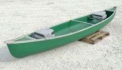 Coleman poly/alum. 17' canoe w/ paddles