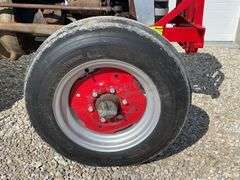 Massey Ferguson 135 tractor