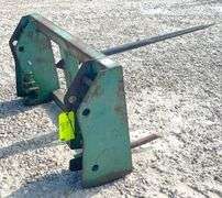 Balemaster quick attach bale spear for JD style quick attach