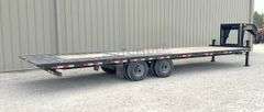 2022 Trailerman 32.5' gooseneck flatbed w/ hydraulic dovetail