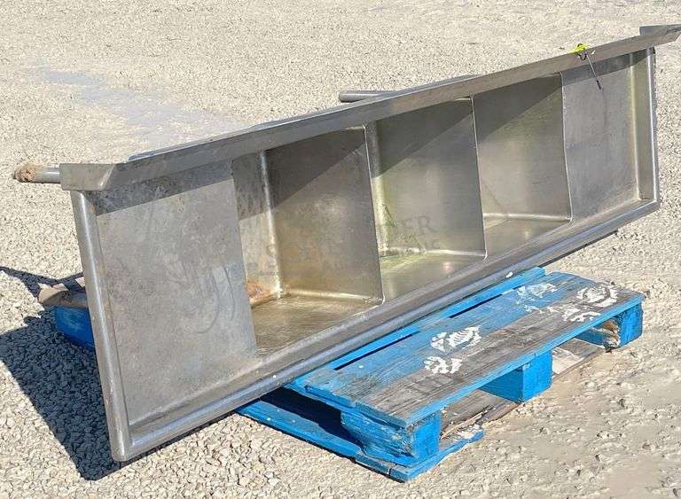Stainless steel 90" wide 3-basin sink