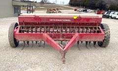 International 510 10' grain drill