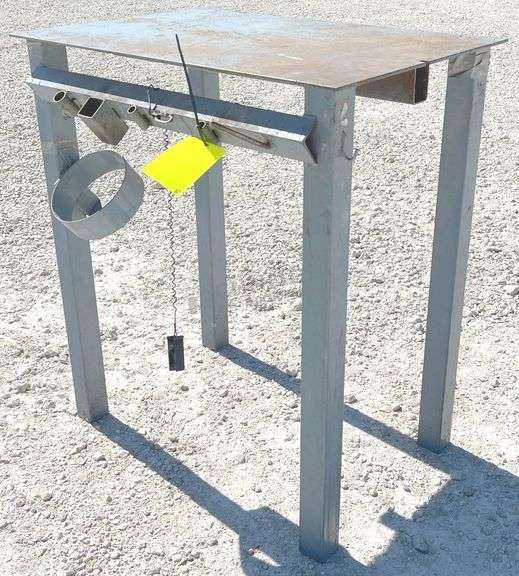 23"x36" steel welding table