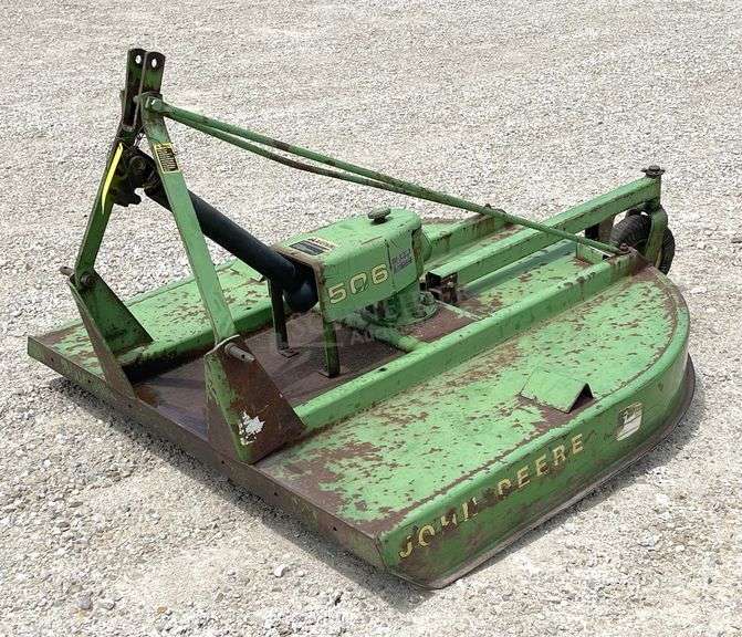 John Deere 506 5' 3-point brush hog