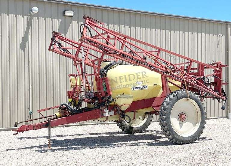 Hardi Commander 1,200 gallon sprayer