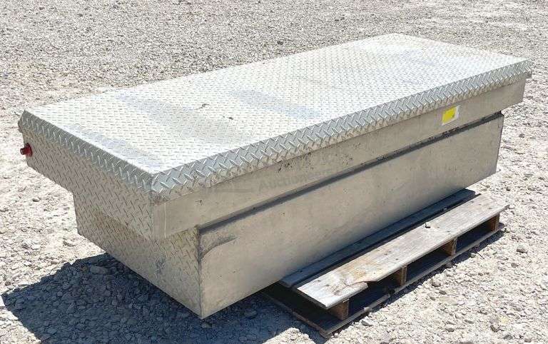 Weather Guard aluminum truck toolbox, 71" wide