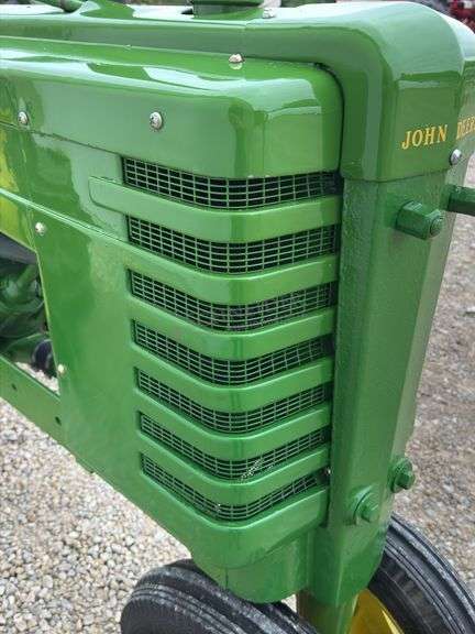 John Deere H tractor