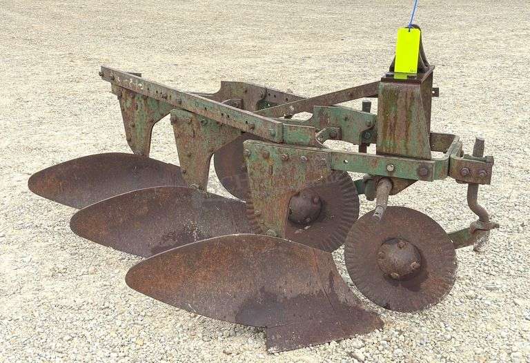 Oliver 3-16" 3-point plow w/ coulters