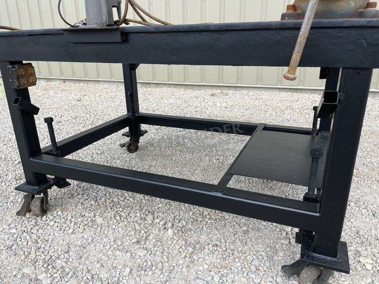 44"x62" welding table w/ vise & drill press