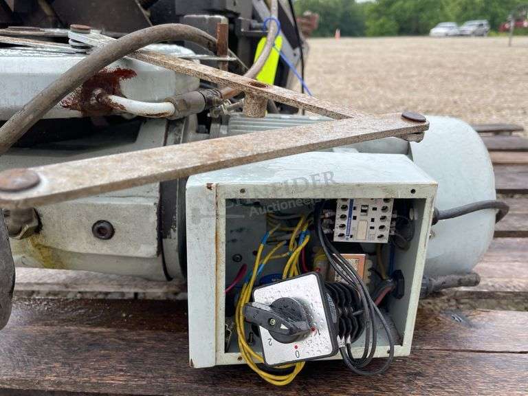 Optimum CS350 circular metal saw on stand