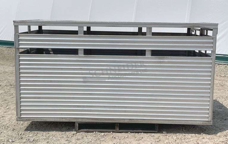 4'x94" aluminum livestock box for truck or trailer