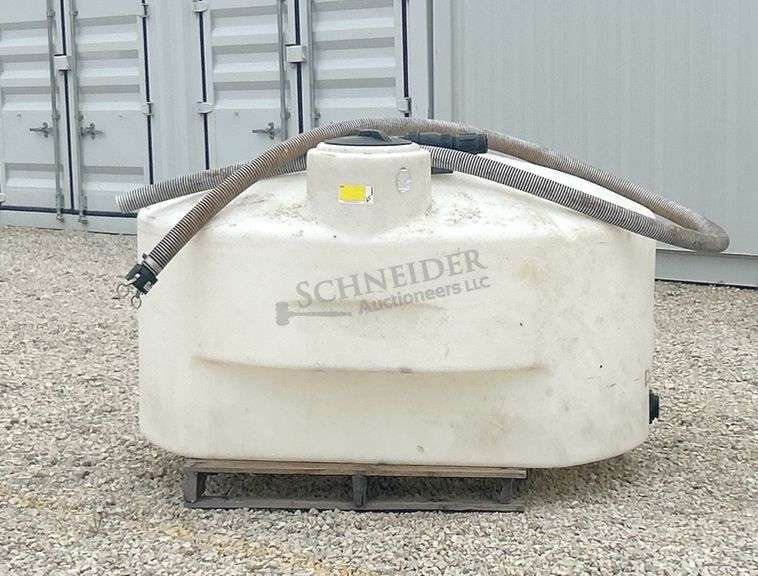 425 gallon round poly tank