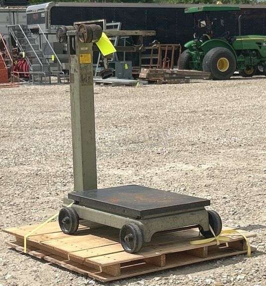 Detecto 1,000 lb. platform scale