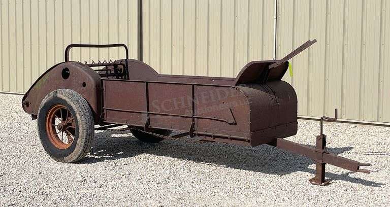 John Deere model H ground drive manure spreader