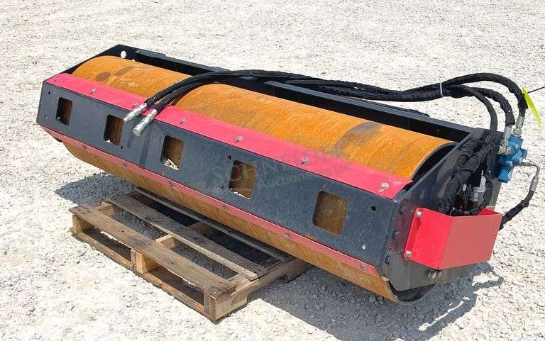 Raytree 76" skid steer vibratory roller