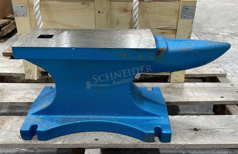 Unused 200 lb. cast iron anvil