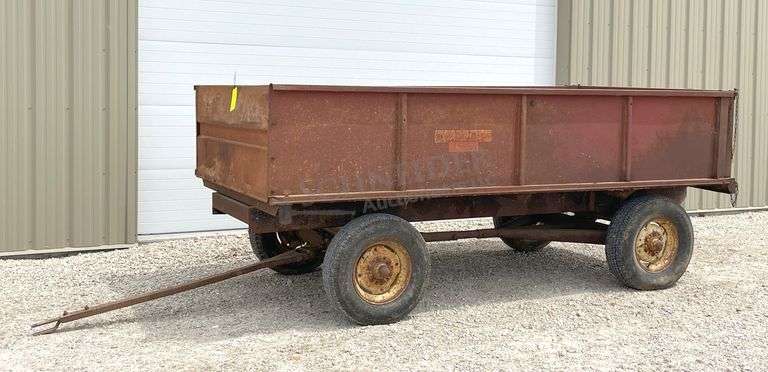 John Deere wagon gear w/ all steel 6'x12' grain bed