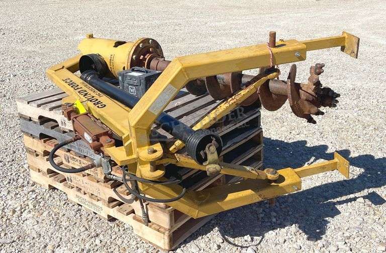 Ground Force F8C Industrial 3-point post hole digger