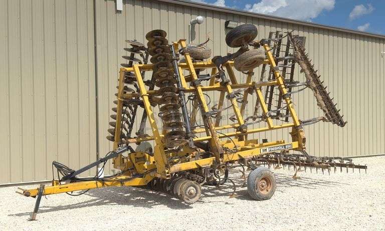 Landoll Finisholl-850 28' soil finisher