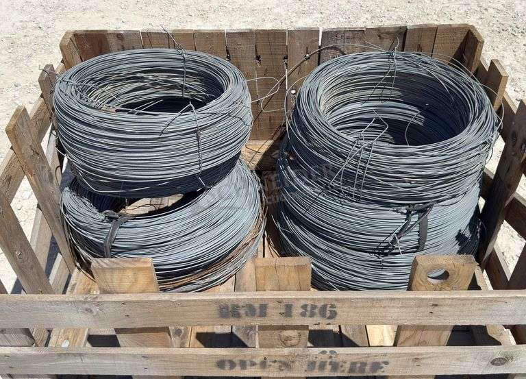 6 rolls of used smooth fence wire