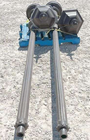 2- cast aluminum decorative lamp posts w/ light fixtures