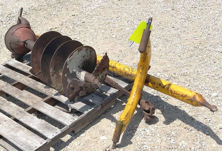 3-point post hole digger w/ 16" auger