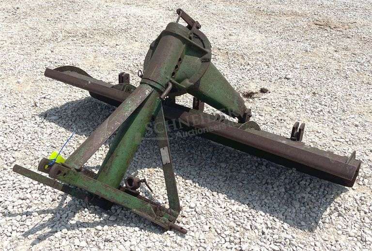 John Deere 6' 3-point grader blade