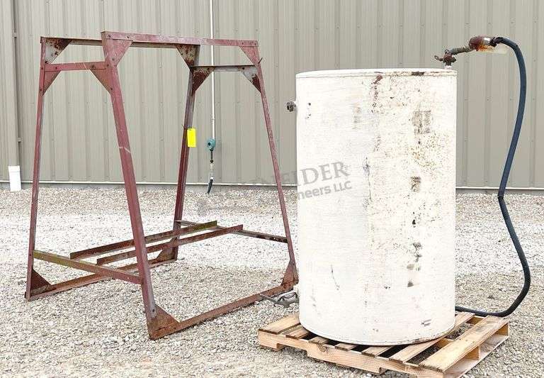 300 gallon steel fuel tank w/ stand