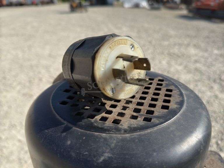 RF-40 mill drill, 220 volt 3-phase motor