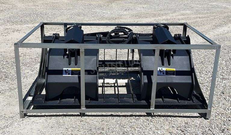 Unused 6' skid steer brush grapple