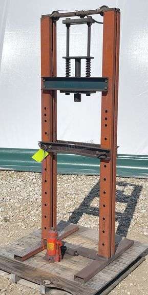 Hydraulic shop press