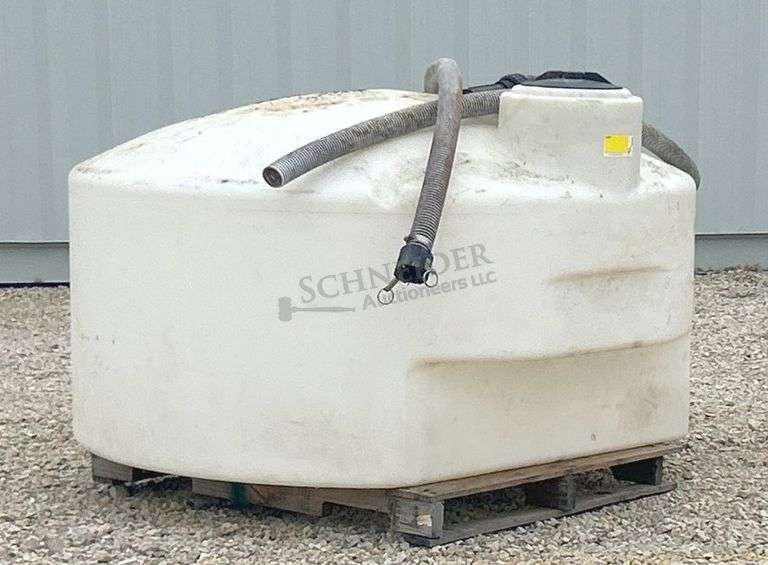 425 gallon round poly tank