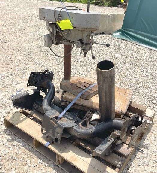 Group of shop and trailer hitch items